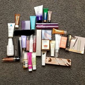 30+ piece makeup lot with bag Lorac, Sunday Riely